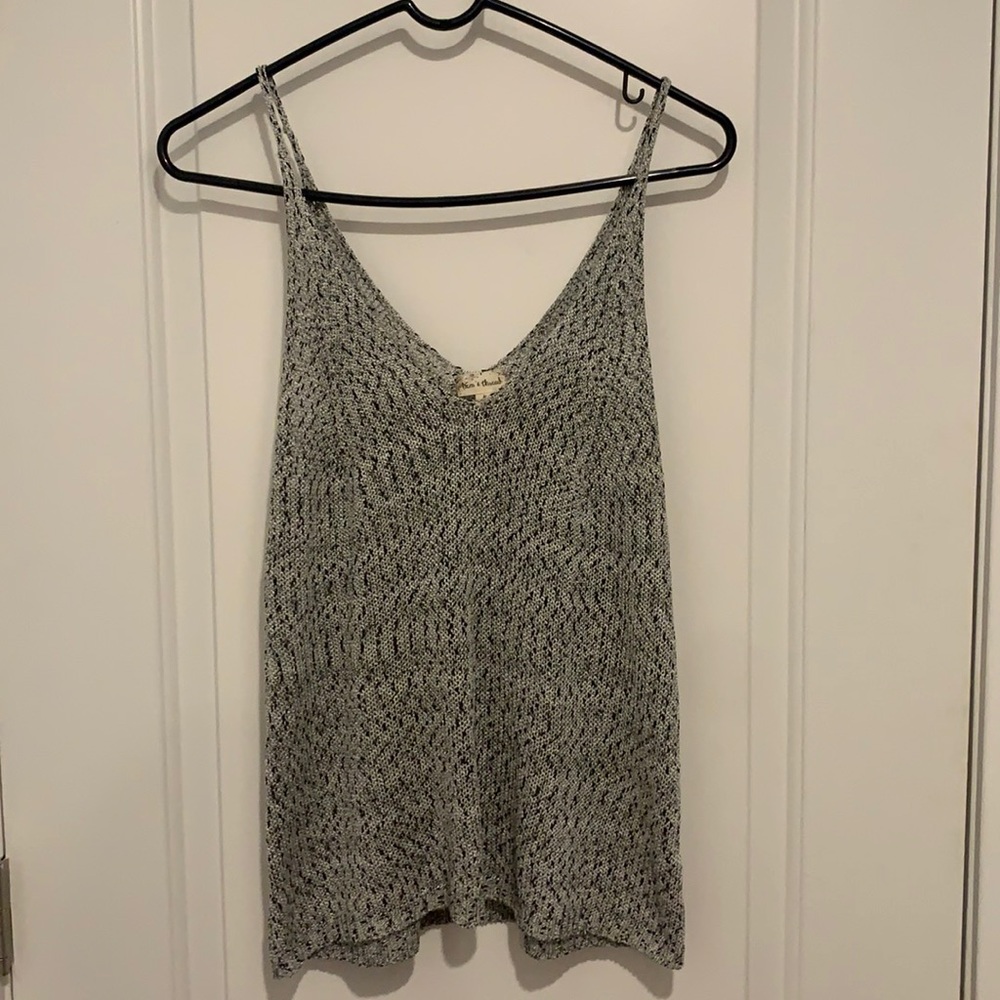 Hem & Thread tank
